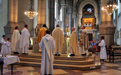 UNE ASSEMBLÉE DOMINICALE DIFFÉRENTE : participer à la messe autrement